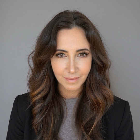 nicoleocrowley